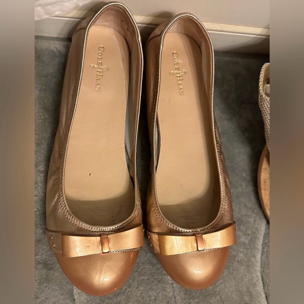 Cole Haan Women's Metallic Rose gold comfortable flats.